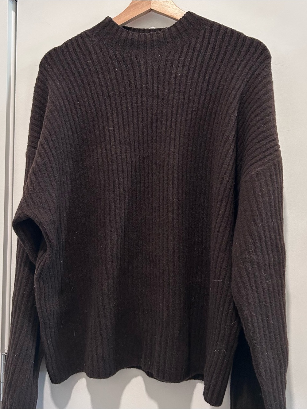 UNIQLO Ribbed Mockneck Sweater